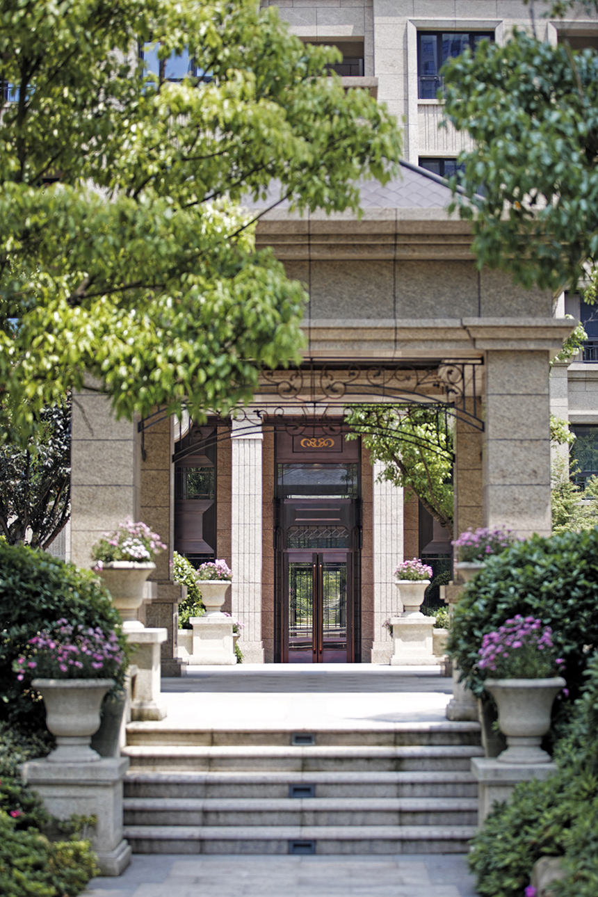 m-_10A9052_pd-2 ÉϺ£ÖÐОýÍ¥